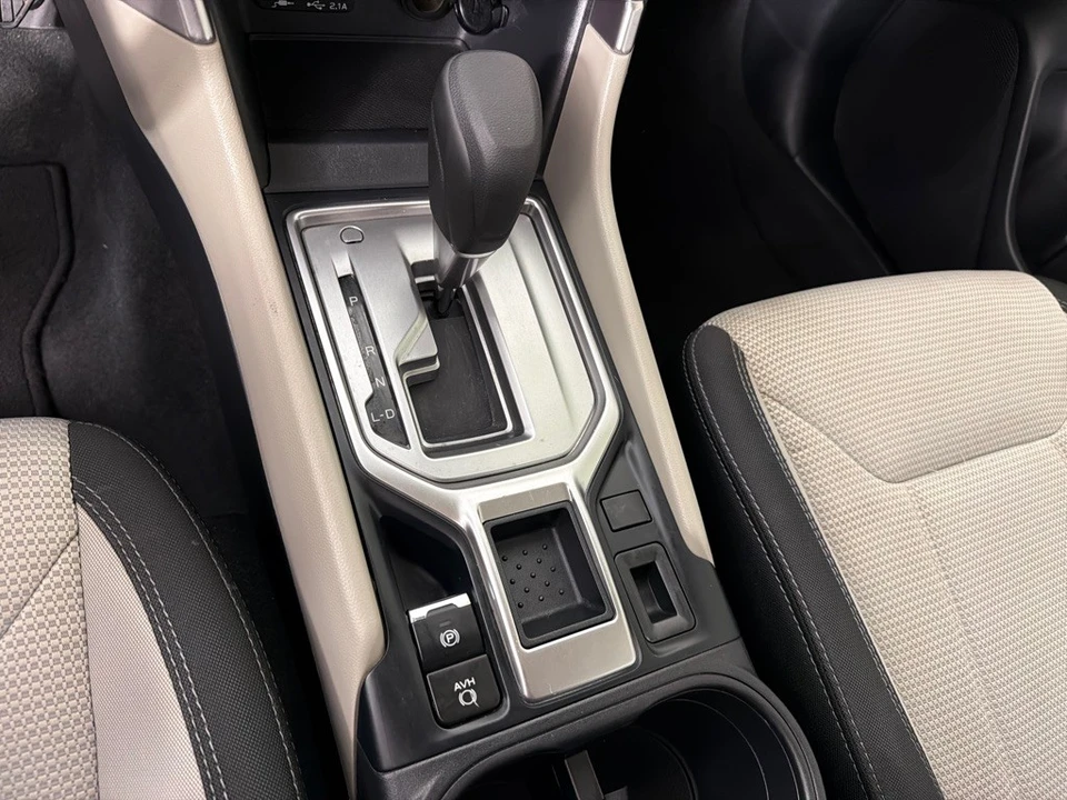 2023 Subaru Forester 5th Gen - Image 18 of 21