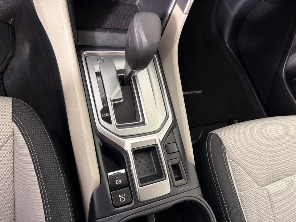 2023 Subaru Forester 5th Gen - Image 18 of 21