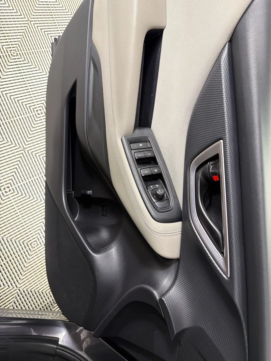 2023 Subaru Forester 5th Gen - Image 10 of 12