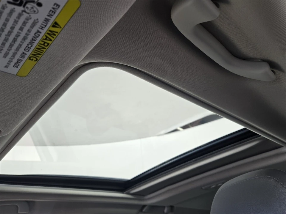 2023 Subaru Forester 5th Gen - Image 11 of 12