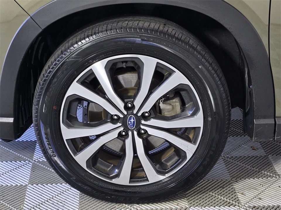 2023 Subaru Forester 5th Gen - Image 5 of 12