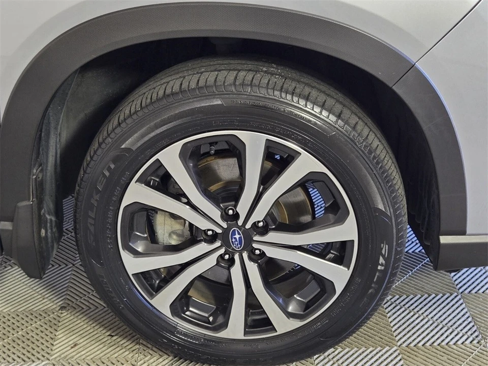 2023 Subaru Forester 5th Gen - Image 18 of 21