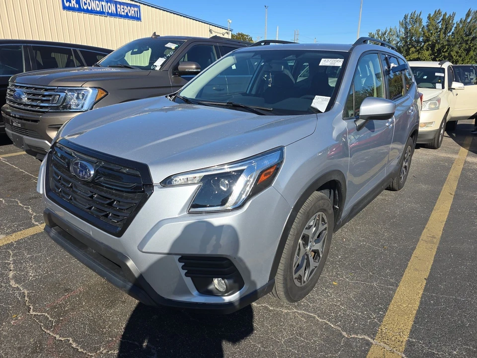2023 Subaru Forester 5th Gen - Image 5 of 10