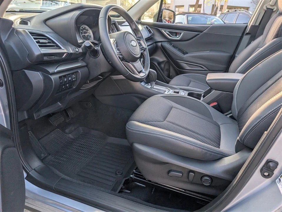 2023 Subaru Forester 5th Gen - Image 11 of 12