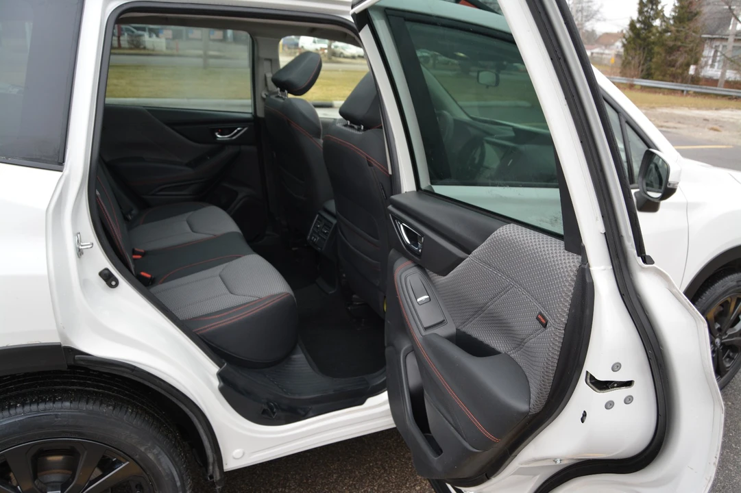 2023 Subaru Forester 5th Gen - Image 16 of 21