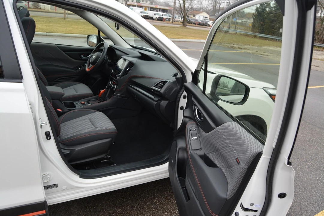 2023 Subaru Forester 5th Gen - Image 17 of 21