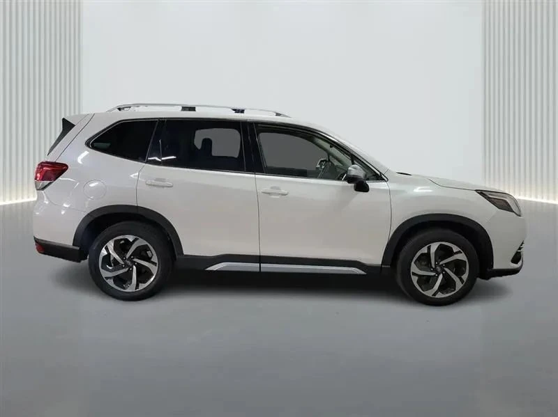 2023 Subaru Forester 5th Gen - Image 6 of 12