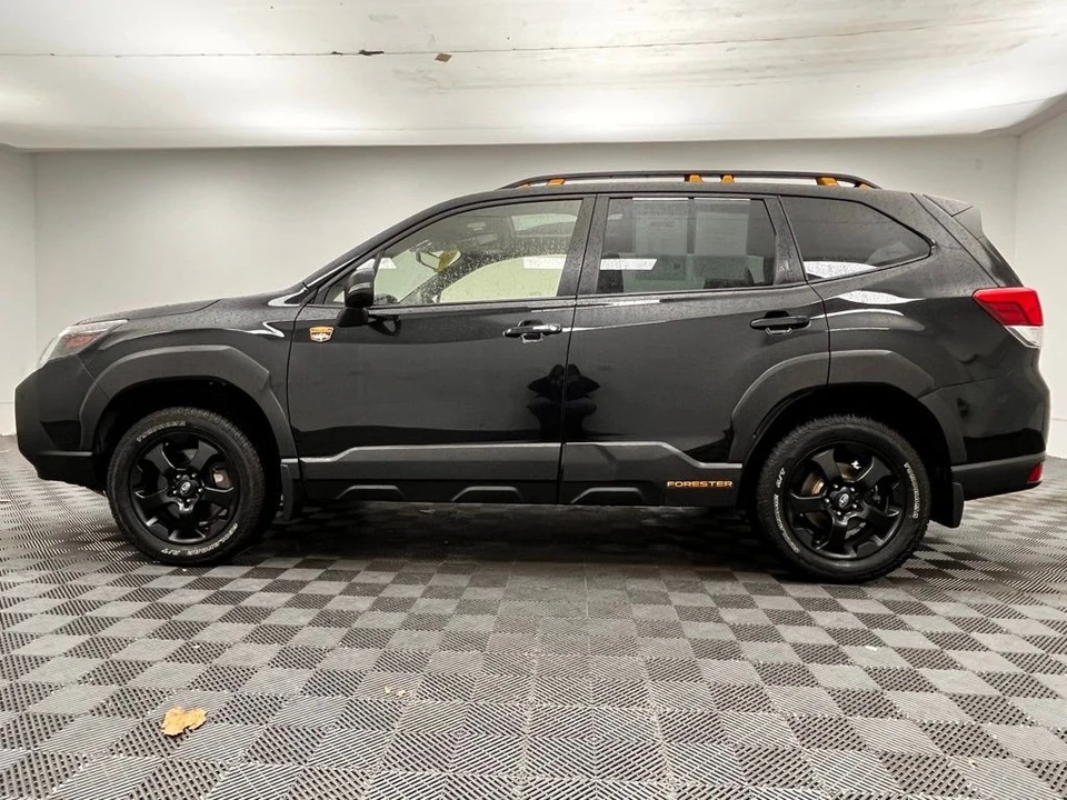 2023 Subaru Forester 5th Gen - Image 10 of 12