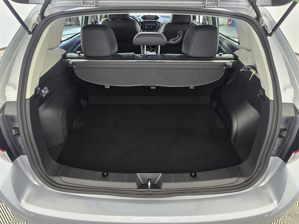2023 Subaru Impreza 5th Gen - Image 15 of 21
