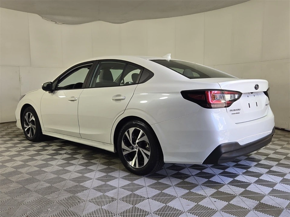2023 Subaru Legacy 7th Gen - Image 11 of 12