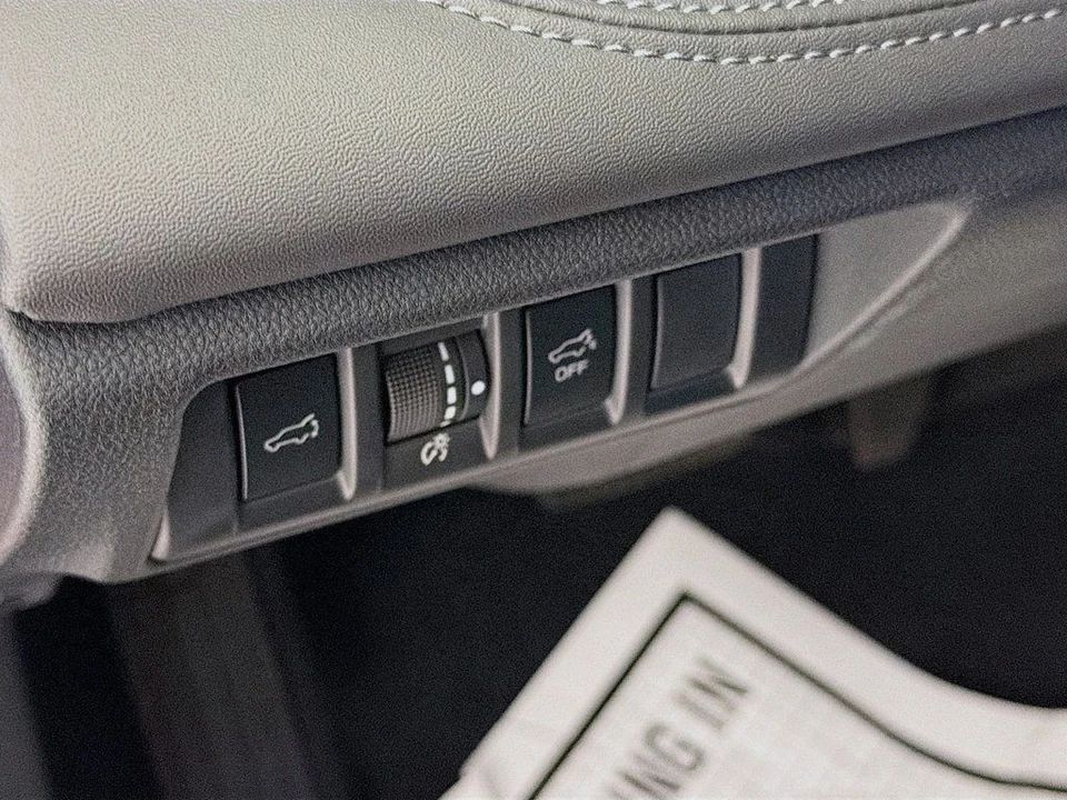 2023 Subaru Outback 6th Gen - Image 10 of 12