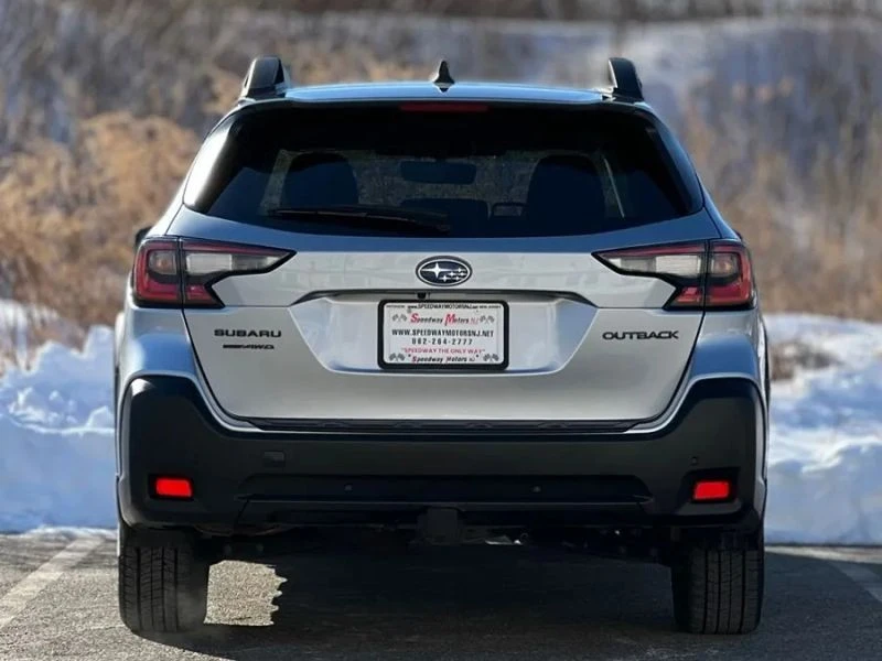 2023 Subaru Outback 6th Gen - Image 7 of 12