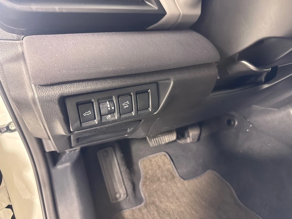 2023 Subaru Outback 6th Gen - Image 15 of 21