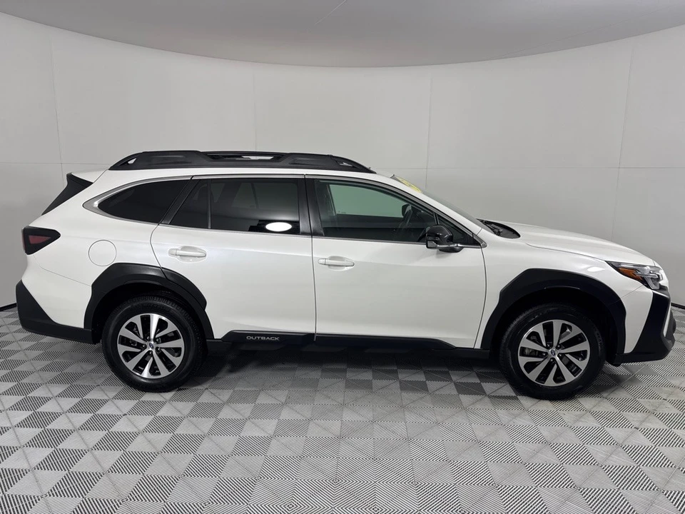 2023 Subaru Outback 6th Gen - Image 4 of 12