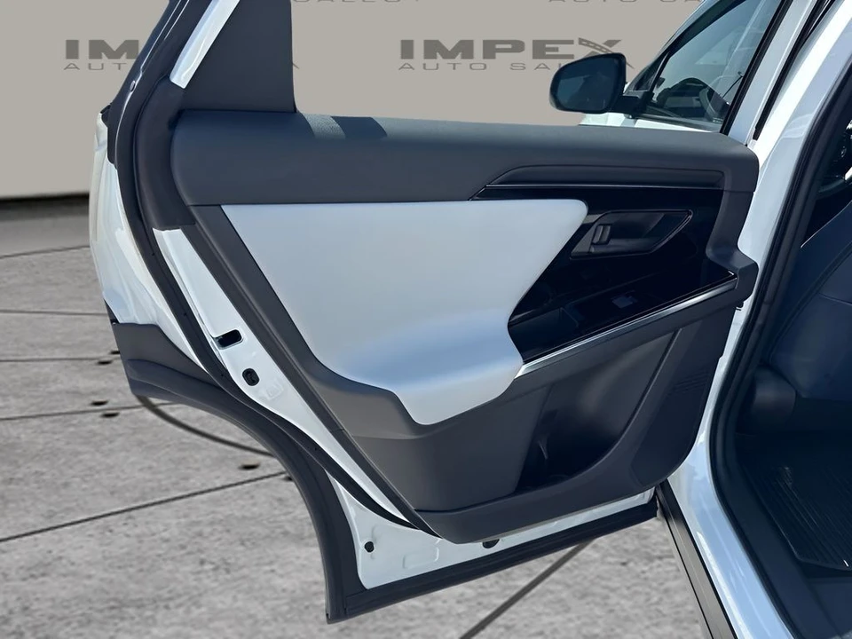 2023 Subaru - Image 27 of 31
