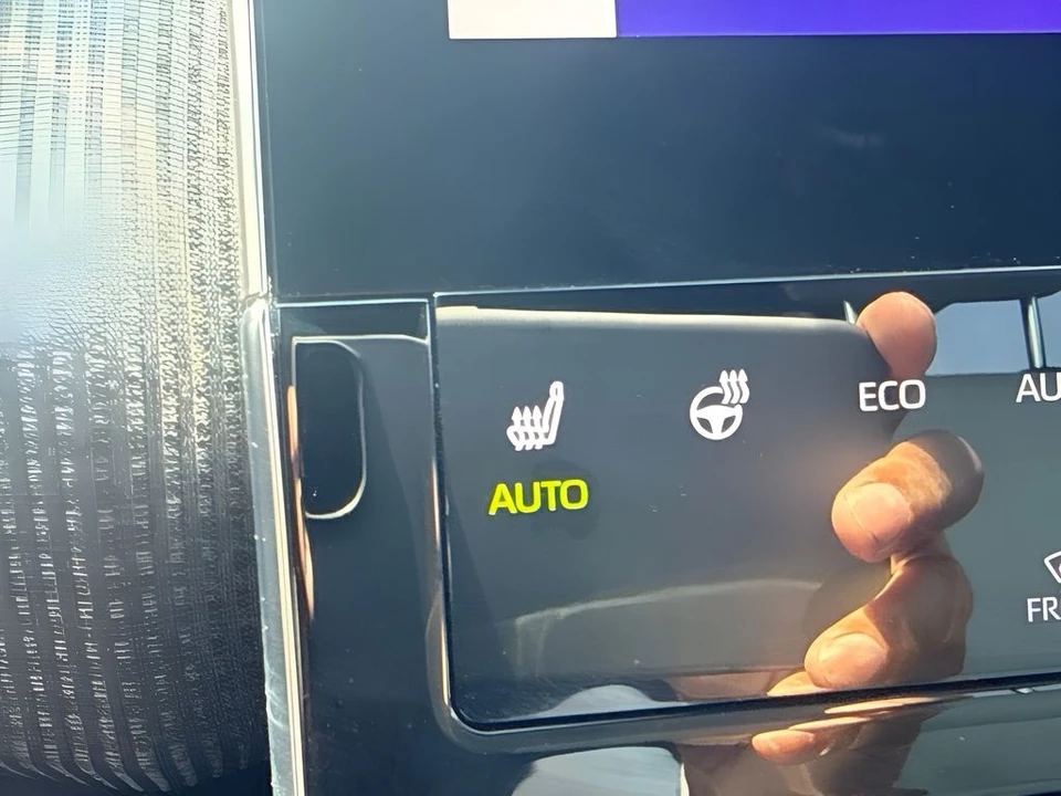 2023 Subaru - Image 21 of 31