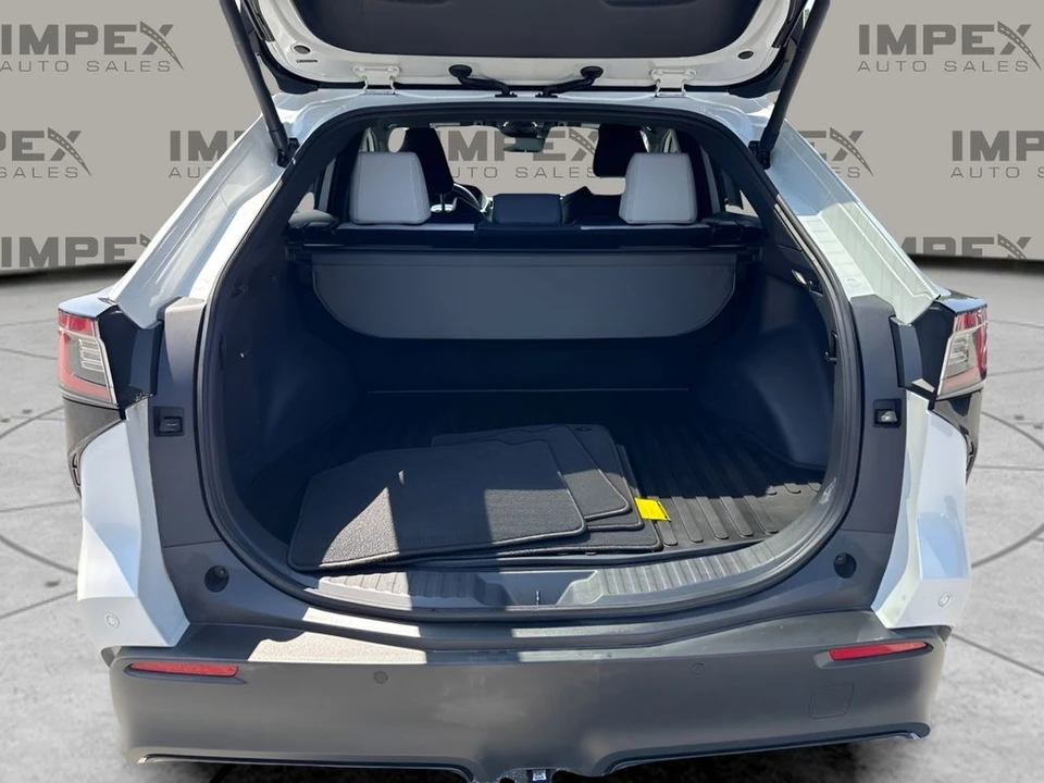2023 Subaru - Image 28 of 31