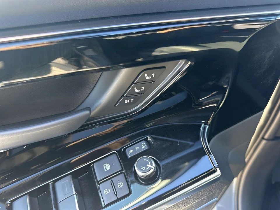 2023 Subaru - Image 11 of 12