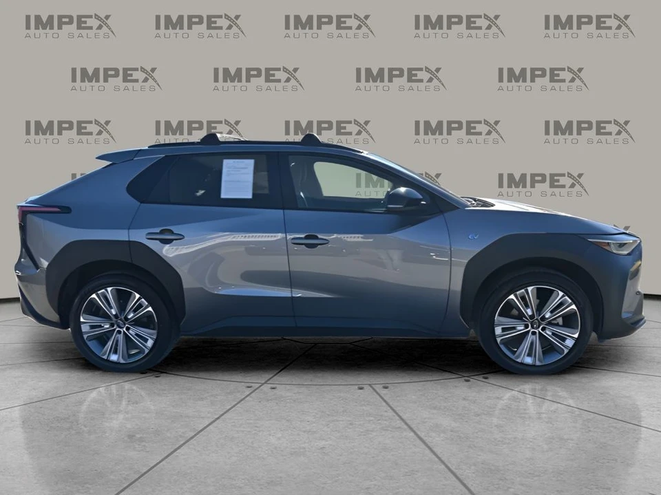 2023 Subaru - Image 6 of 12