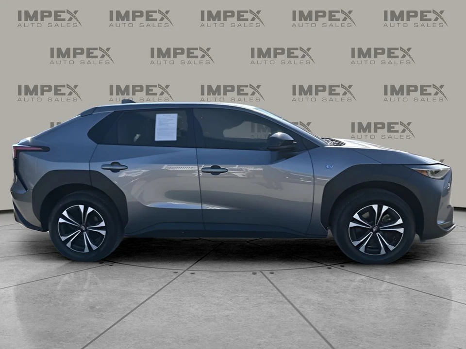 2023 Subaru - Image 6 of 12
