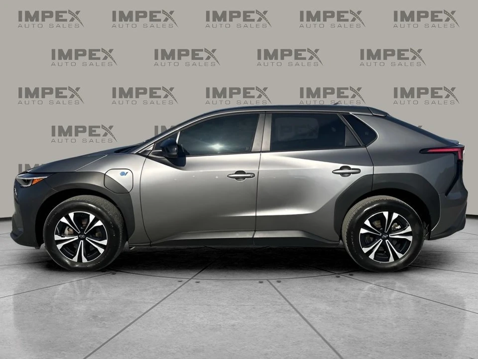 2023 Subaru - Image 2 of 12