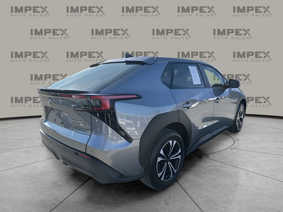 2023 Subaru - Image 5 of 12