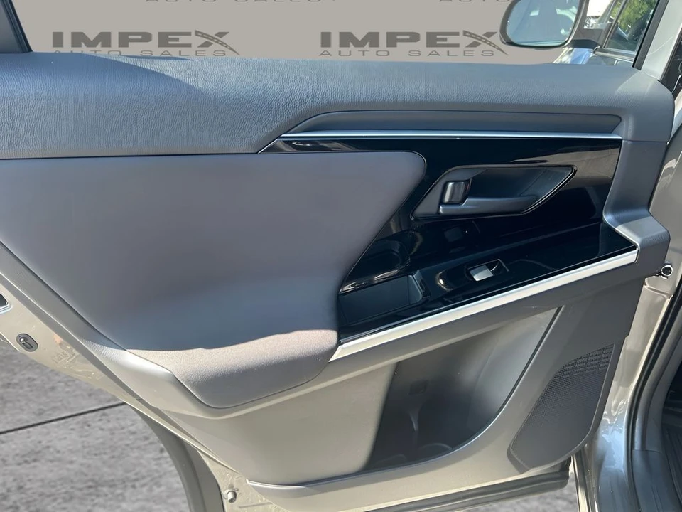 2023 Subaru - Image 26 of 31