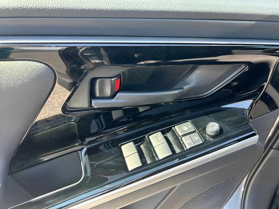 2023 Subaru - Image 25 of 31