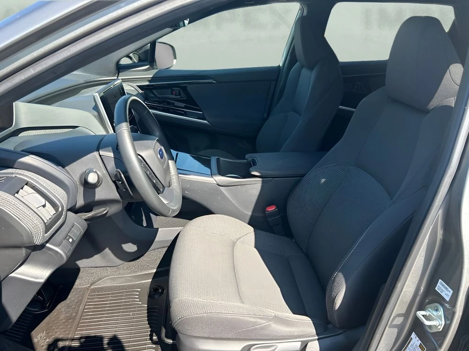 2023 Subaru - Image 9 of 31