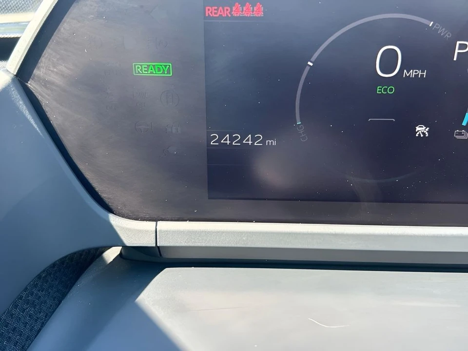 2023 Subaru - Image 23 of 31