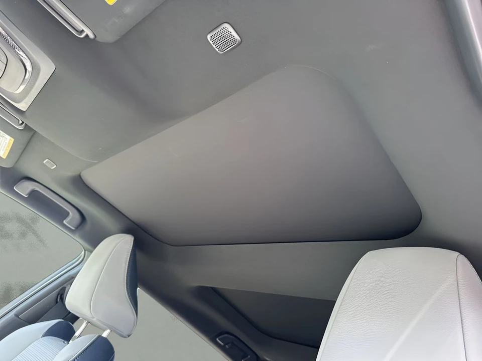 2023 Subaru - Image 12 of 21