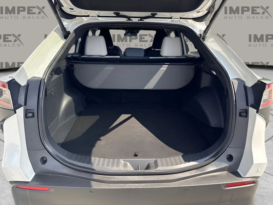 2023 Subaru - Image 18 of 23