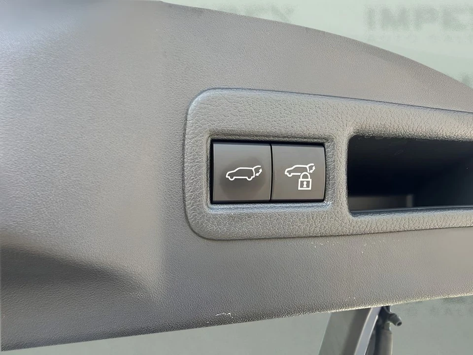 2023 Subaru - Image 27 of 31