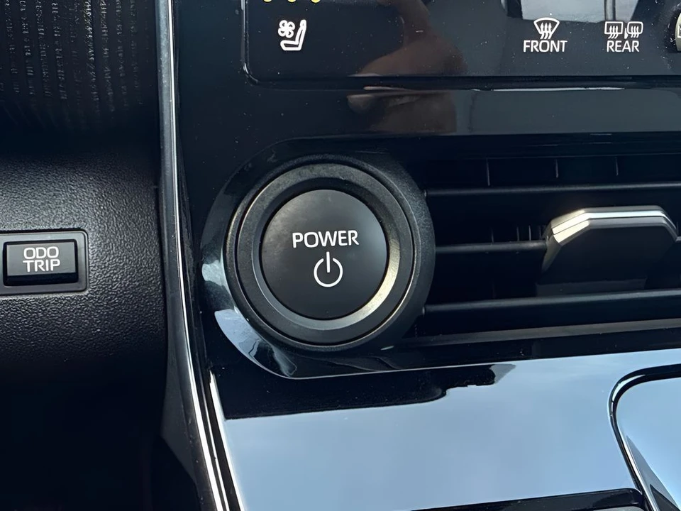 2023 Subaru - Image 21 of 31