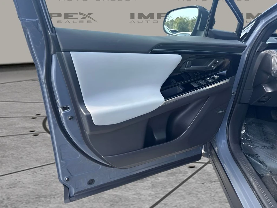 2023 Subaru - Image 24 of 31