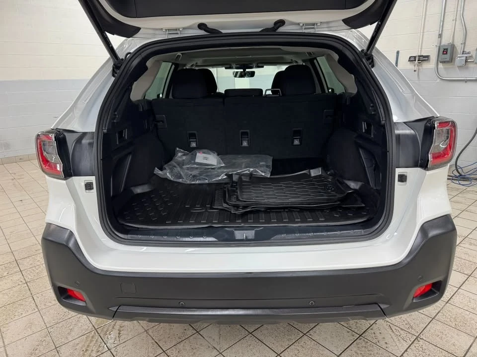 2023 Subaru Outback 6th Gen - Image 7 of 19