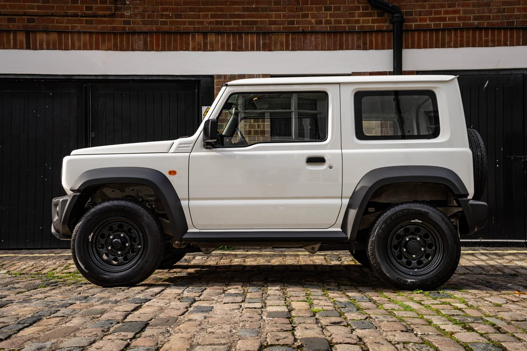 2023 Suzuki Jimny 4th Gen - Image 3 of 31