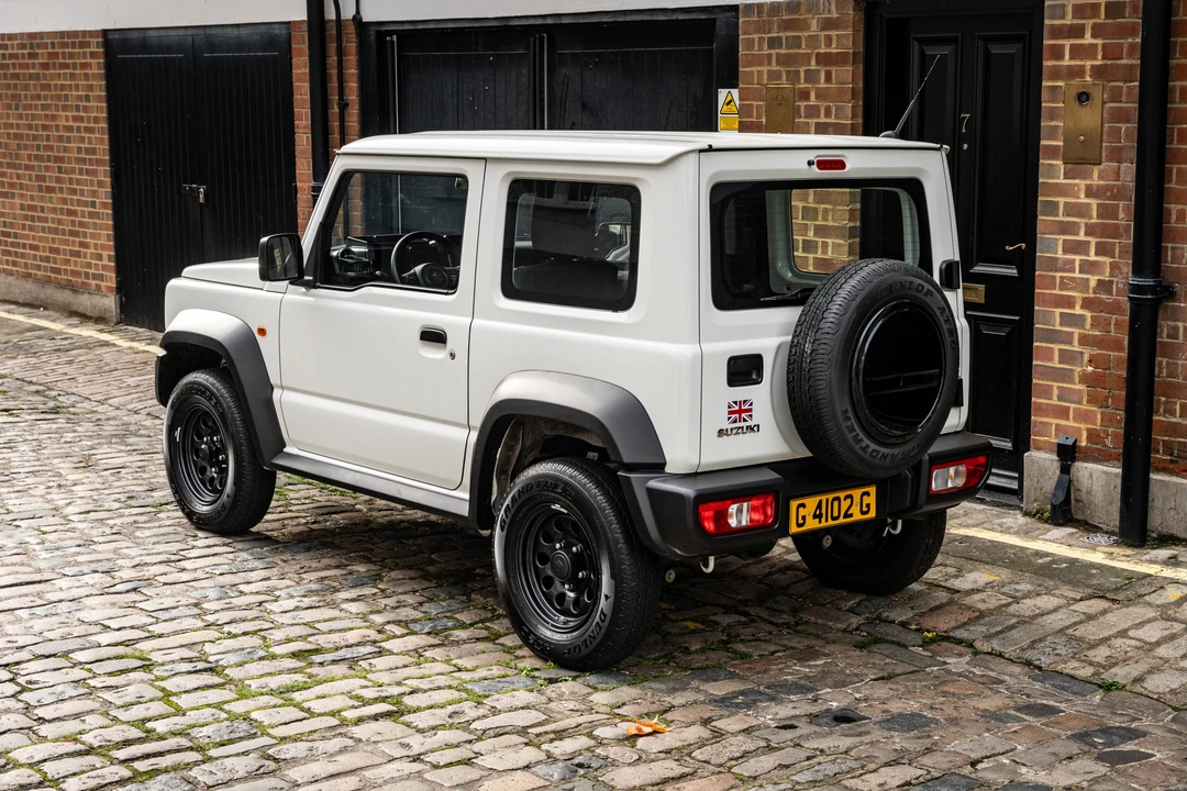 2023 Suzuki Jimny 4th Gen - Image 15 of 31