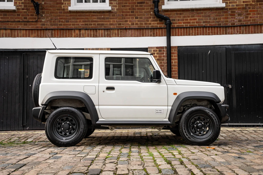 2023 Suzuki Jimny 4th Gen - Image 7 of 31