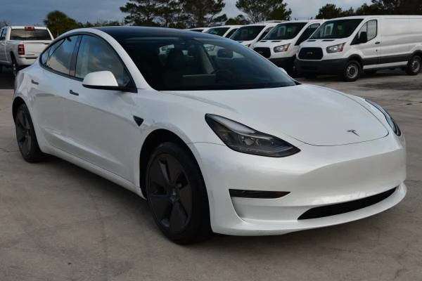 2023 Tesla Model 3 - Image 2 of 2
