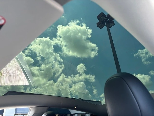 2023 Tesla Model Y Performance - Image 12 of 12