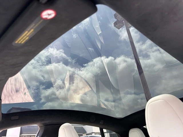 2023 Tesla Model S - Image 8 of 12