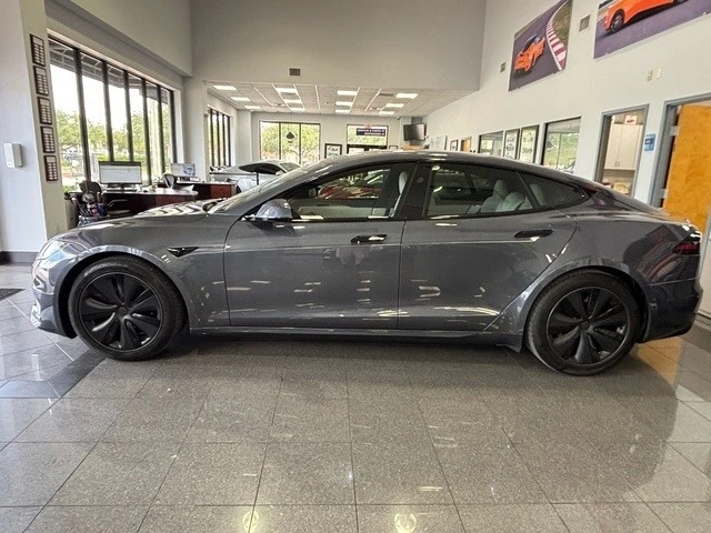 2023 Tesla Model S - Image 2 of 12