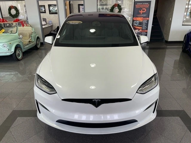 2023 Tesla Model X Plaid - Image 9 of 12
