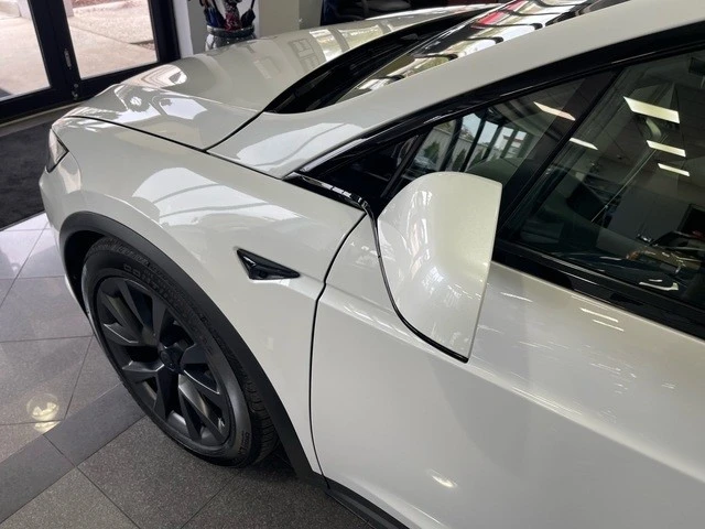 2023 Tesla Model X Plaid - Image 12 of 12