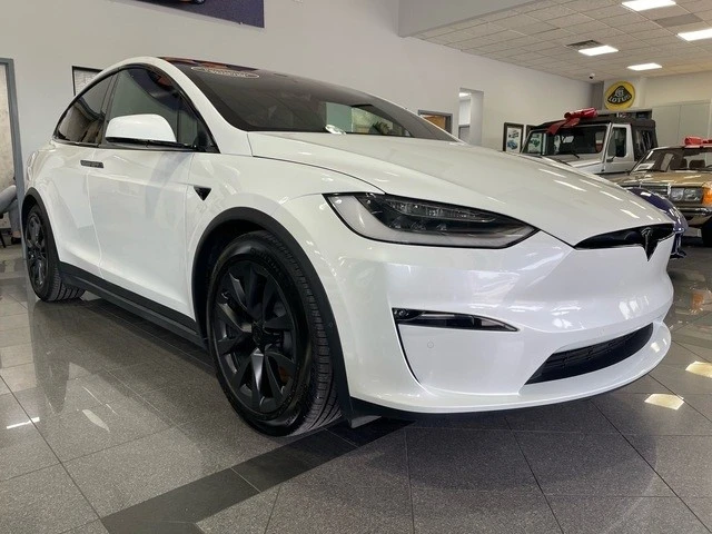 2023 Tesla Model X Plaid - Image 6 of 12