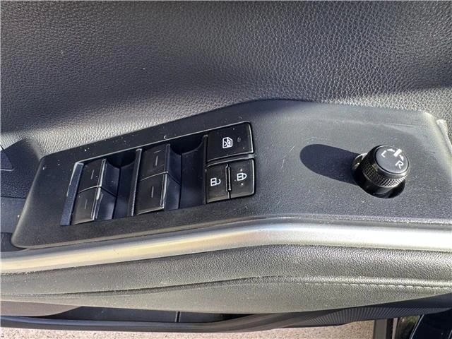 2023 Toyota Highlander - Image 10 of 21