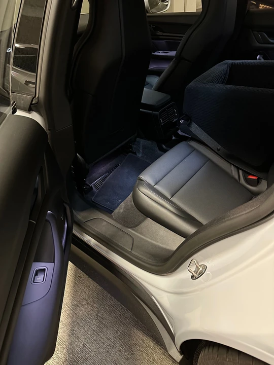 2023 Porsche Taycan - Image 13 of 13