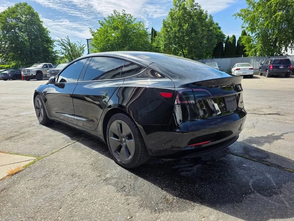 2023 Tesla Model 3 - Image 3 of 18