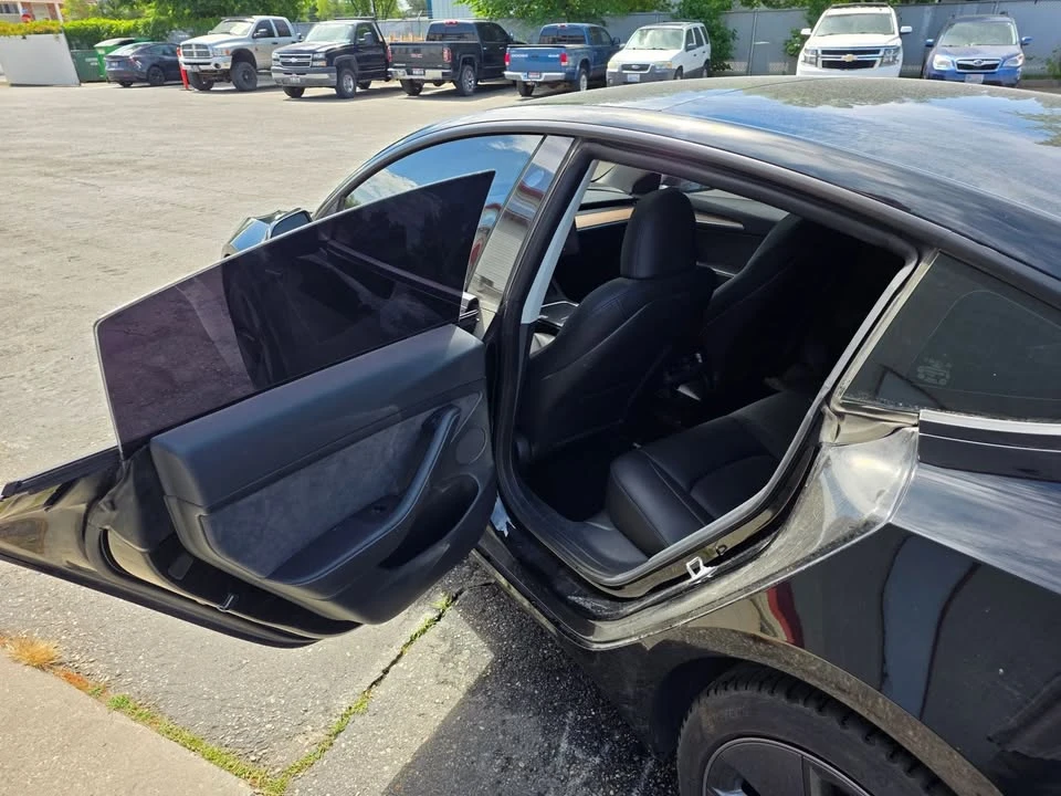 2023 Tesla Model 3 - Image 10 of 18